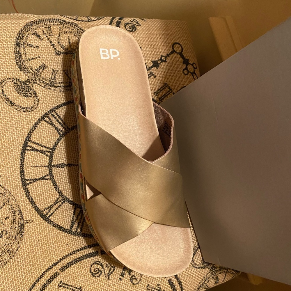 BP, Torri Platform Sandals, 9M Rose gold leather - Picture 7 of 12